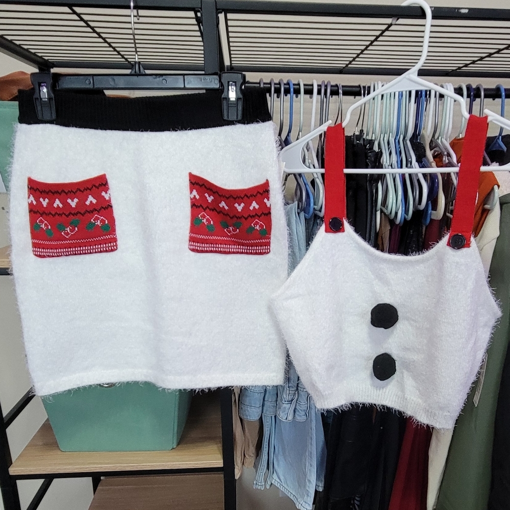 NO BOUNDARIES Mrs. Claus Realness Top And Skirt